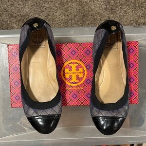 Tory Burch Black and Gray Flats with Glossy Cap Toe